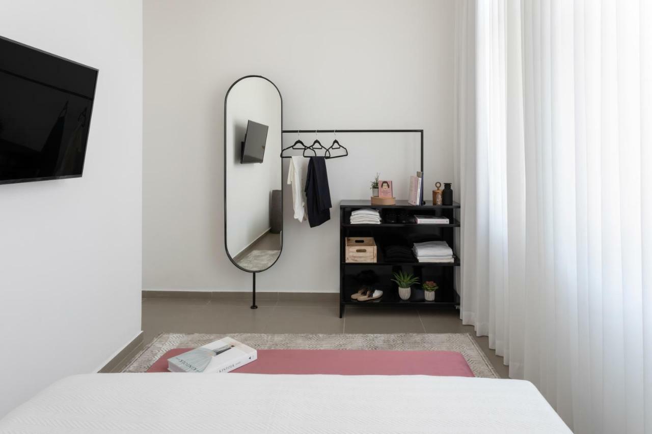 Mr. Carmel - By Tlv2Go Apartment Тел Авив Екстериор снимка